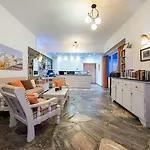 Sigalas Hotel
